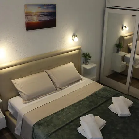 Marina - Center *
