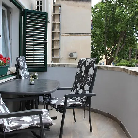 Marina - Center Apartment *
