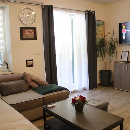 Marina - Center Apartment